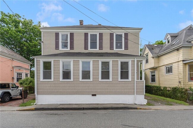 Building Photo - 53 Warner St