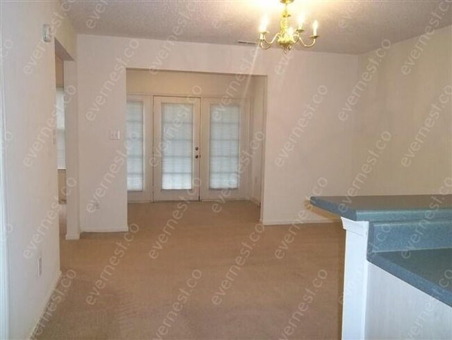Building Photo - 2703 Westgate Cir