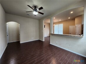 Building Photo - 305 Rosalie Dr