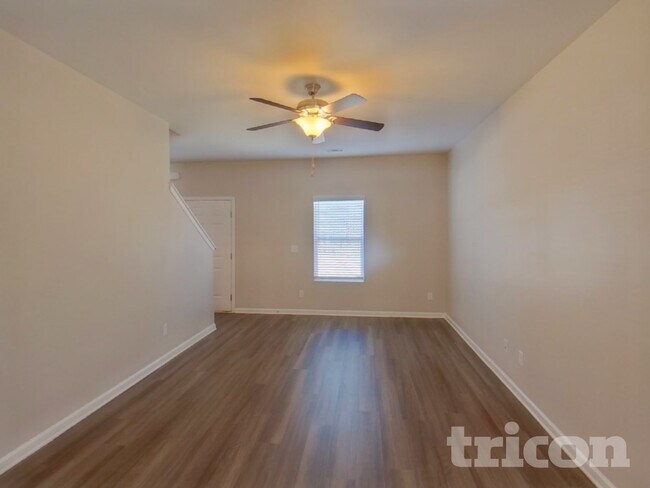 Foto del edificio - 412 Wallace Cir