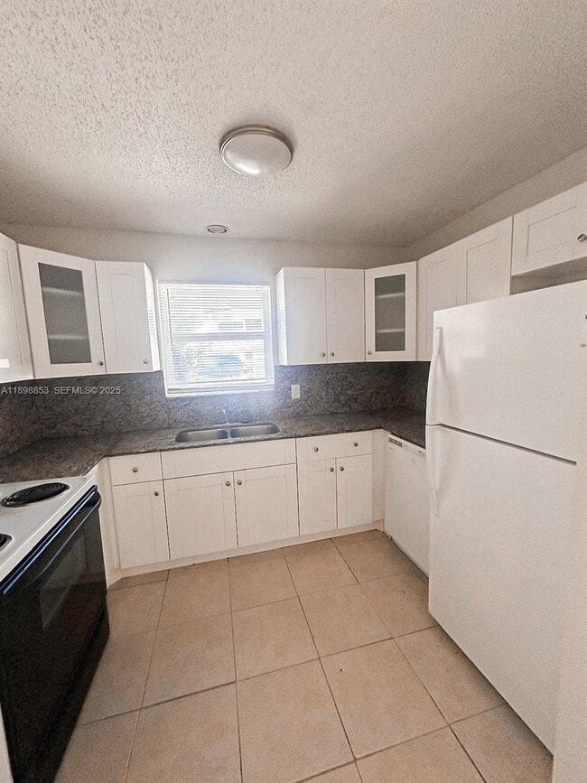 Foto del edificio - 3962 Park Ln