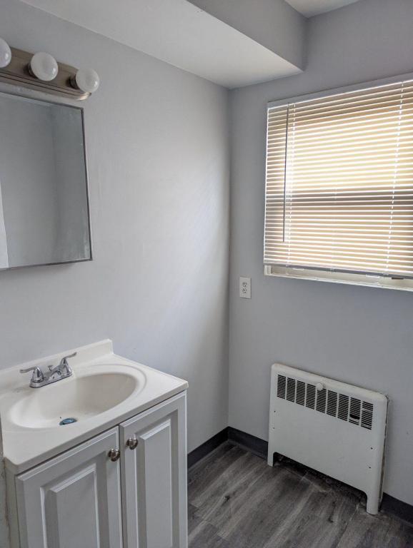 Building Photo - 6914 Montgomery Rd.  Apt. 9