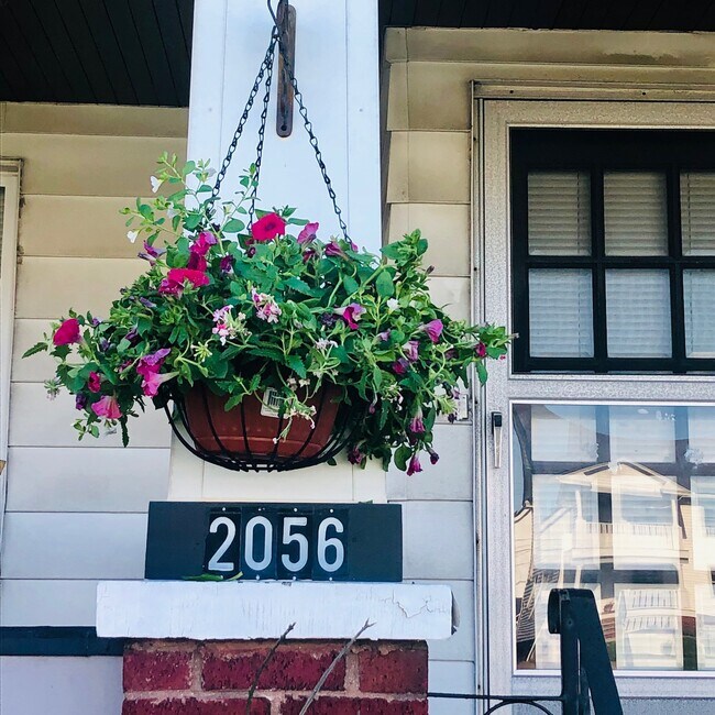 Foto del edificio - 2056 Bunts Rd