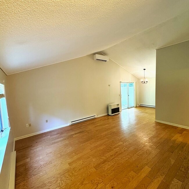 Photo - 9 & 11 Oakview Drive Apartment