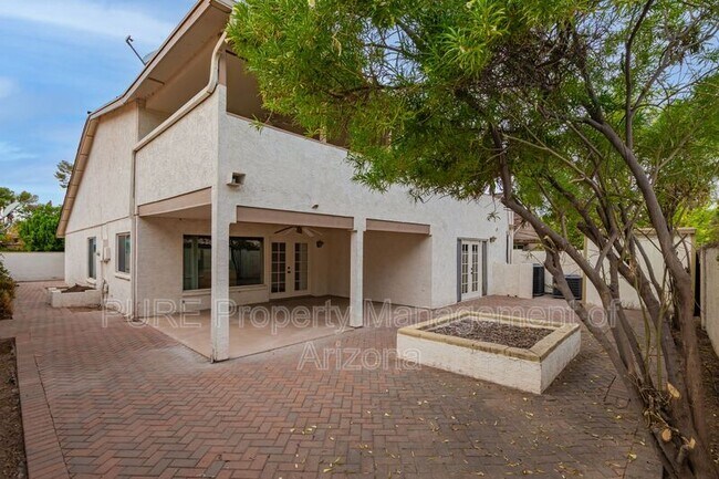 Building Photo - 5627 S Jolly Roger Rd