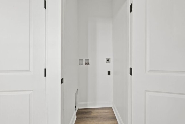 Foto del edificio - 1308-1310 Mt. Vernon Avenue