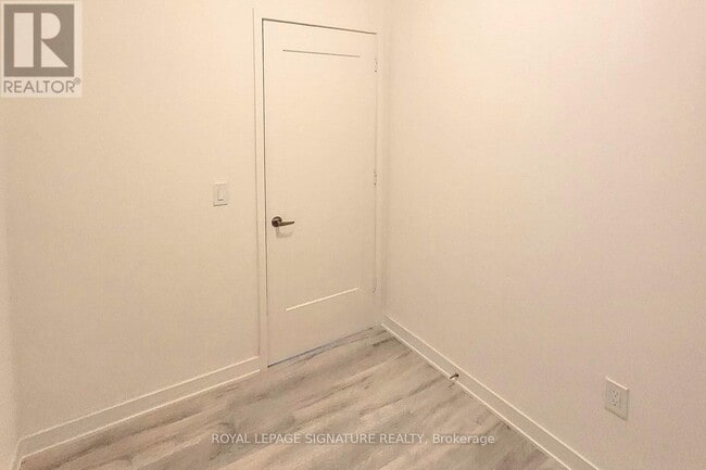 Building Photo - 121 Lower Sherbourne St