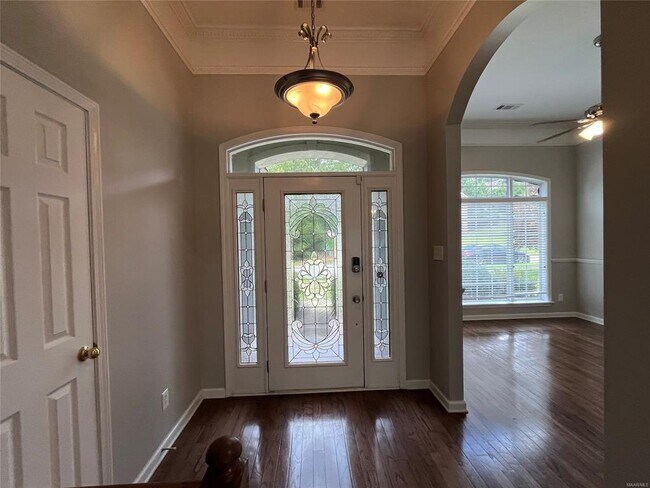 Foto del edificio - 704 Emerald Dr