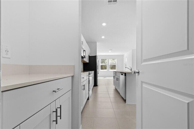 Foto del edificio - 3396 Lapis Lk Dr