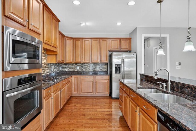 Foto del edificio - 21285 Park Grove Terrace