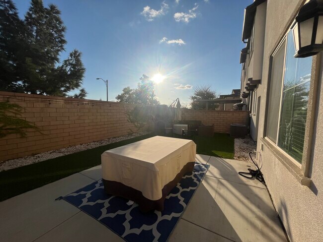 Building Photo - 3430 E Santa Clara Ln