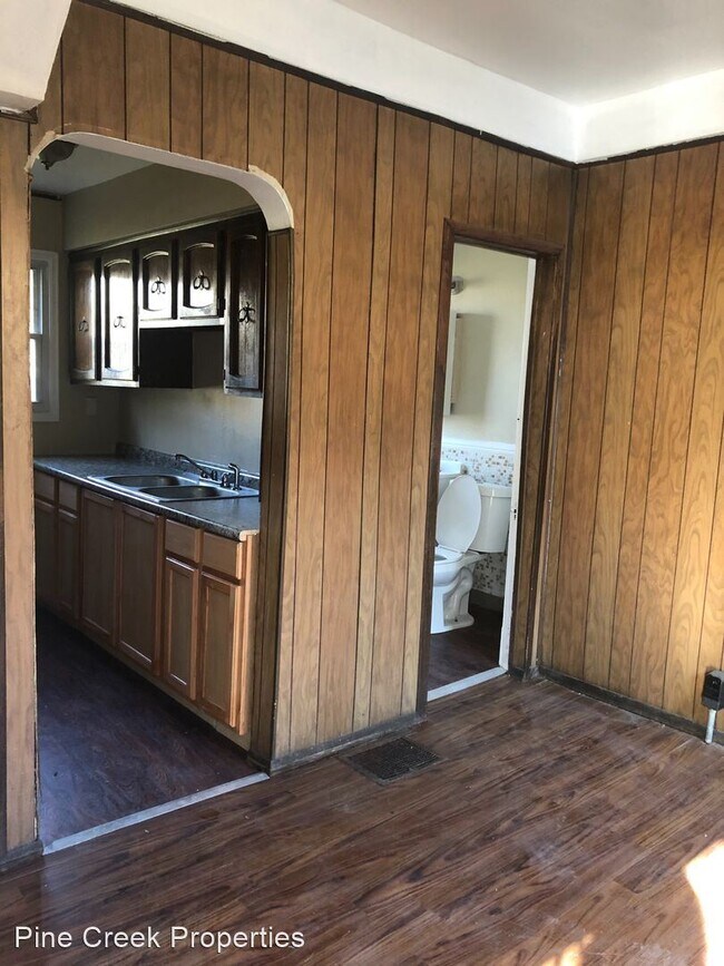 Building Photo - 7006 Morgan Ave