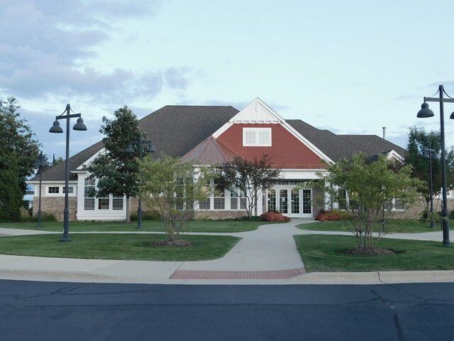 Casa Club - 136 Bertram Dr