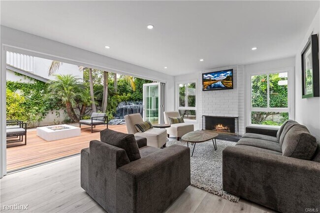 Building Photo - 3 br, 3.5 bath House - 9002 Five Harbors Dr