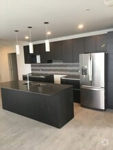 Building Photo - 172 Wentworth Dr
