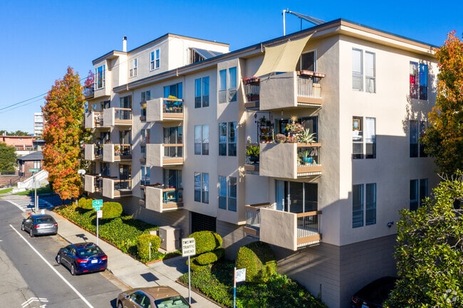 Building Photo - Bayo Vista Apartments
