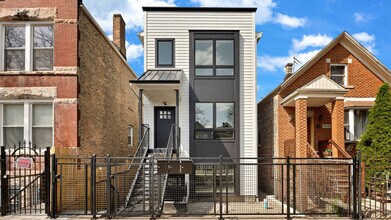 Building Photo - 2626 W 21st St