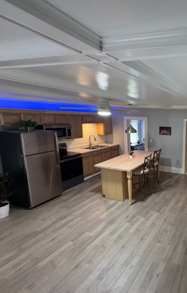 Foto del edificio - 536 Arsenal St