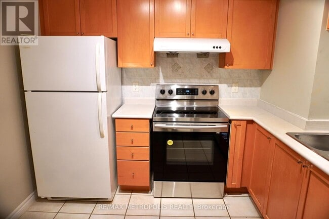 Building Photo - 2627 McCowan Rd