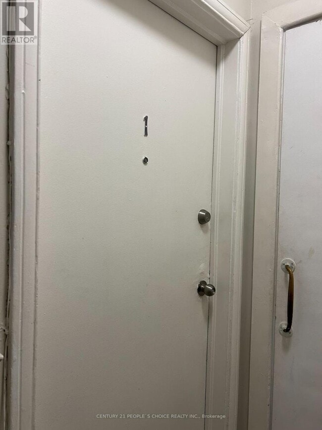 Building Photo - 1528 Queen St W Building Photo - 1528 Queen St W