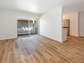 Building Photo - 3663 San Remo Dr