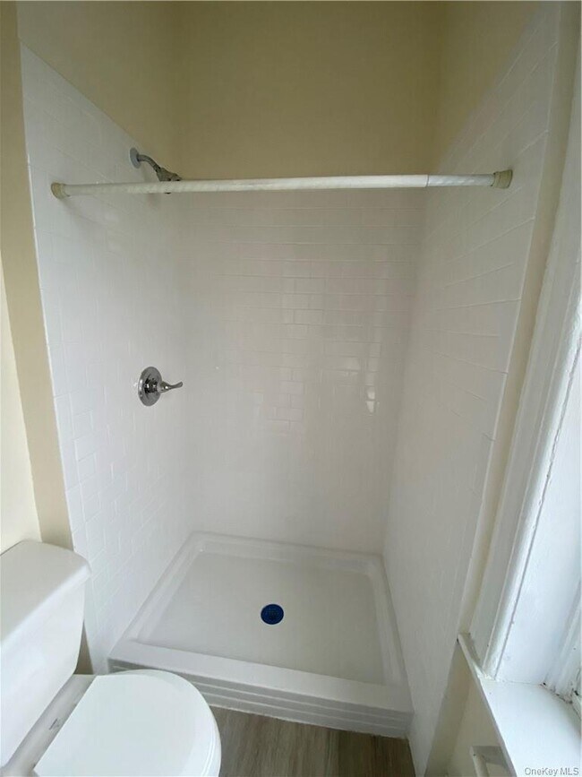 Foto del edificio - 8 Franklin Ave