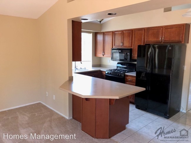 Building Photo - 3 br, 2 bath House - 2046 Shadetree Lane