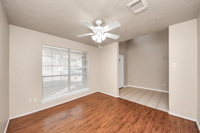 Foto del edificio - 20615 Rustic Hearth Ct