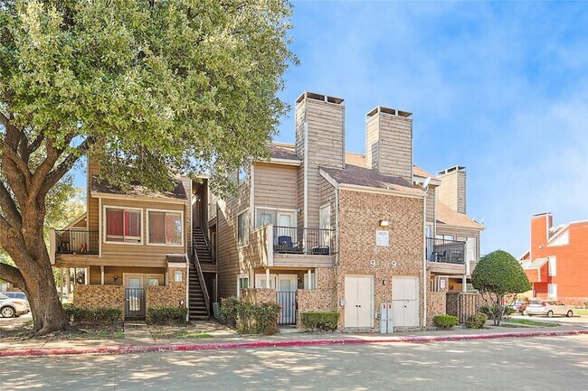 Foto del edificio - 9809 Walnut St