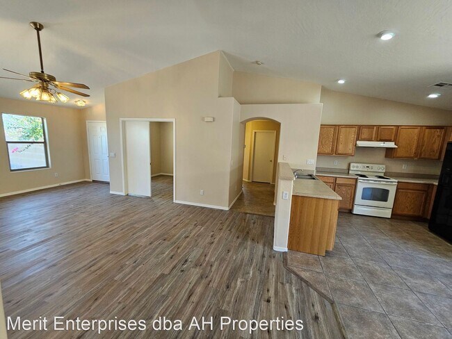 Foto del edificio - 4 br, 2 bath House - 6956 E SAN TAN WAY