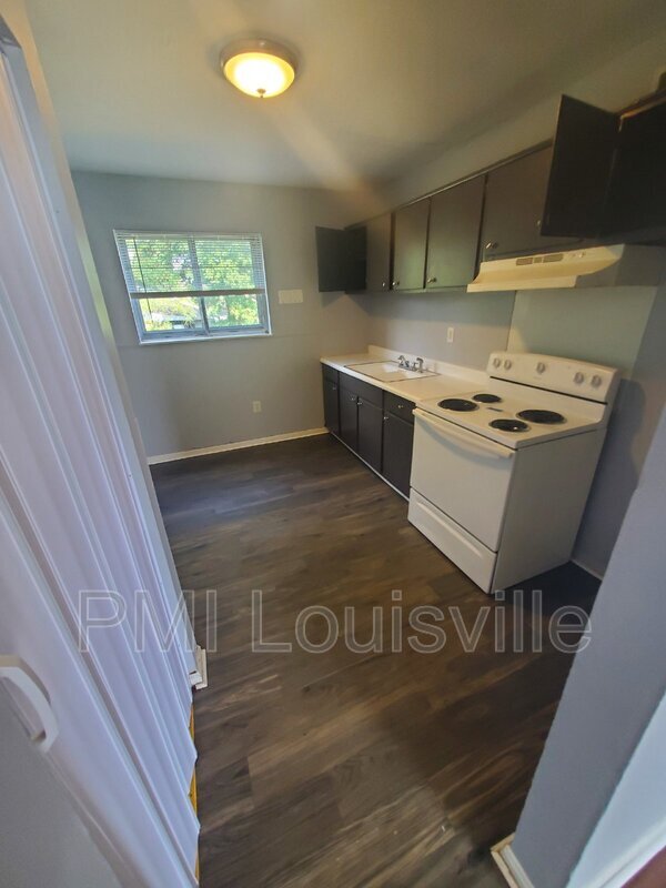 Foto del edificio - 5511 Yucca Ln