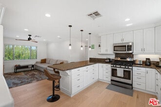 Building Photo - 4038 Rosabell St