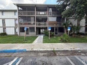 Building Photo - 6519 W Newberry Rd
