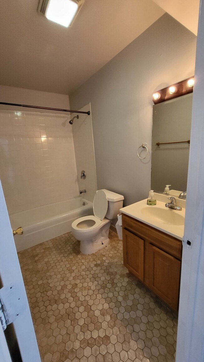 Foto del edificio - 371 W Old Indian Trail