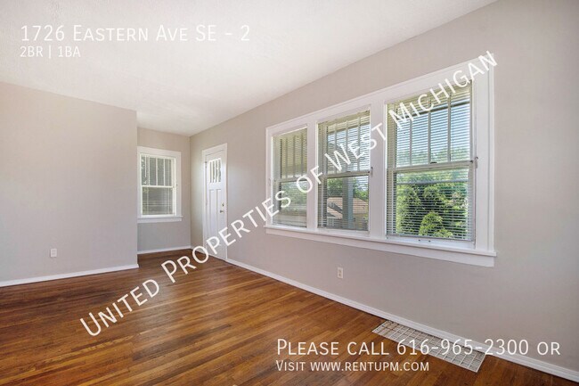 Building Photo - Available Now | Cozy 2 Bedroom, 1 Bath Upp...