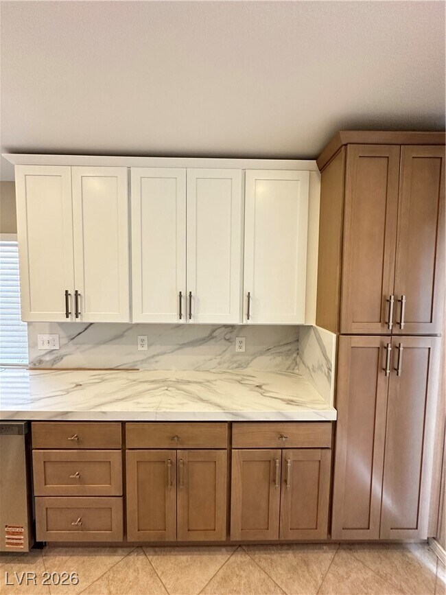 Foto del edificio - 154 Muddy Creek Ave