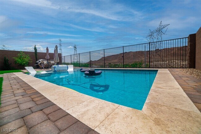 Foto del edificio - 111 Verde Rosa Dr