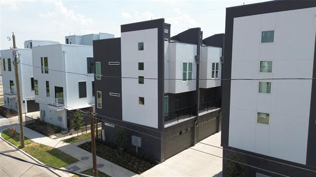 Building Photo - 4314 Roseland Ave