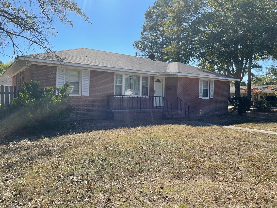 703 W 21st St, Lumberton, NC 28358 House Rental in Lumberton, NC