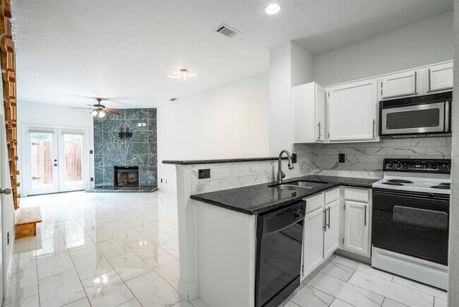 Building Photo - 3801 14th St