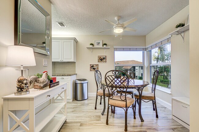 Foto del edificio - 5840 Sugar Palm Ct