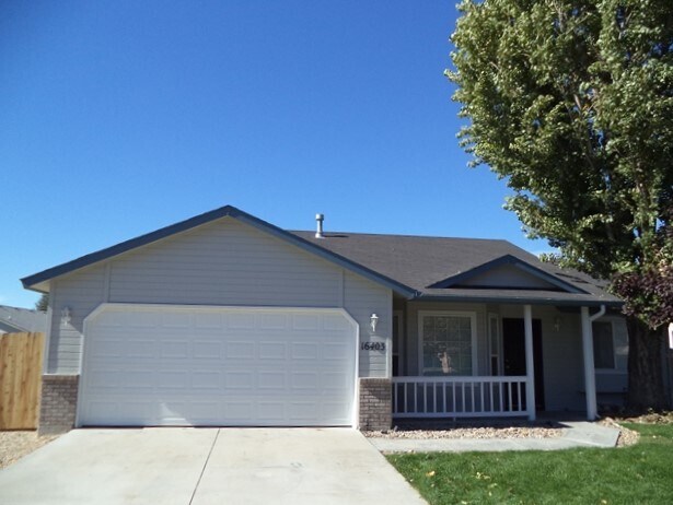 Primary Photo - 16403 Coral Dr