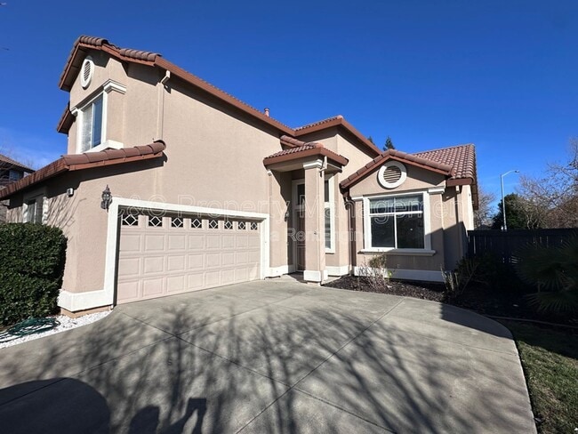 Photo - 200 Eastbrook Way House