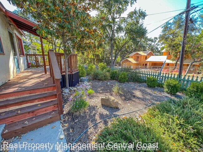 Building Photo - 1 br, 1 bath House - 5585 Tunitas, Unit A