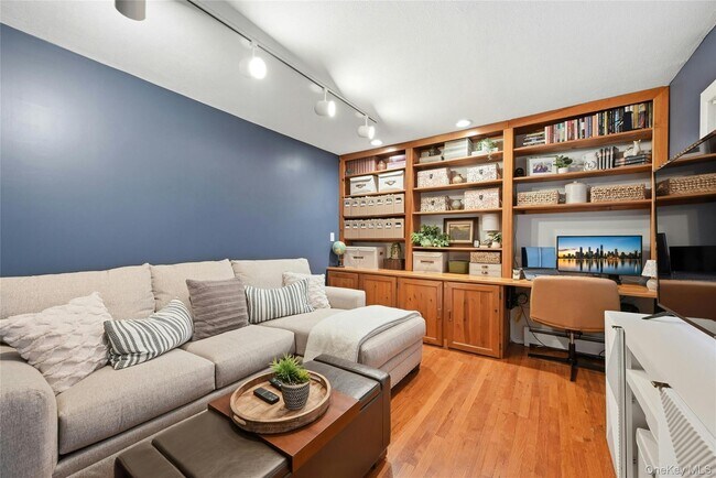 Foto del edificio - 38 Ormond Ave