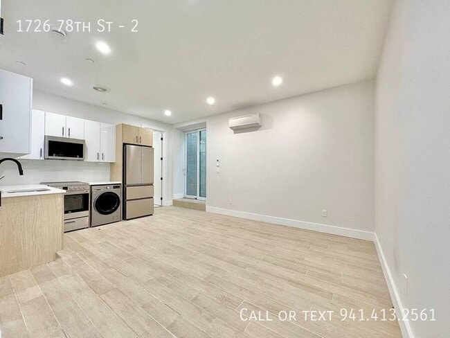 Building Photo - 1726 78th St