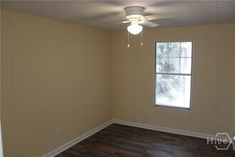 Building Photo - 161 Cherry St