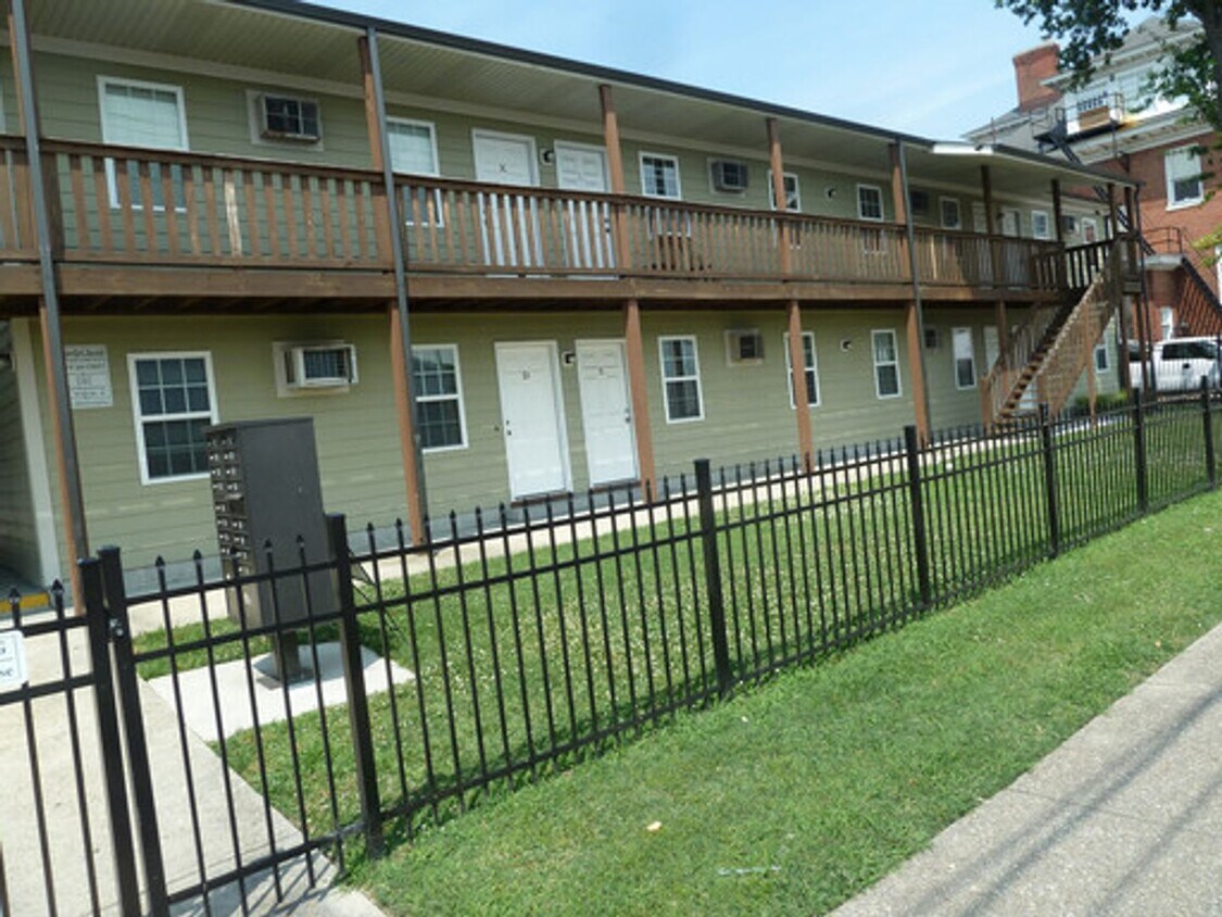 Building Photo - a11026