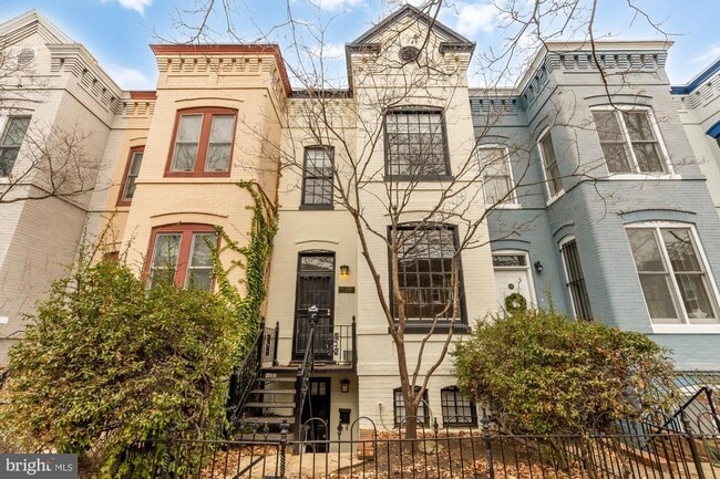 Foto del edificio - 650 E St NE