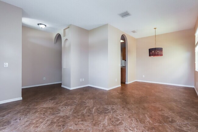 Foto del edificio - 1235 Brooke View Dr